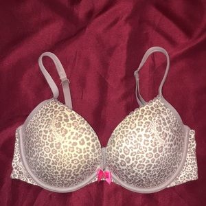 Victoria’s Secret 34D Push Up Bra